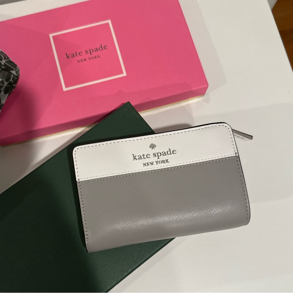 Kate Spade Two-Tone Gray and White Wallet